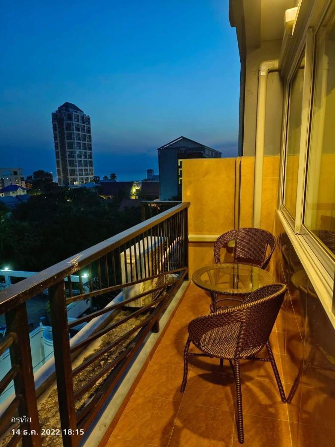 Trio Gems Condo, Pattaya Thailand Pantai Jomtien Luaran gambar