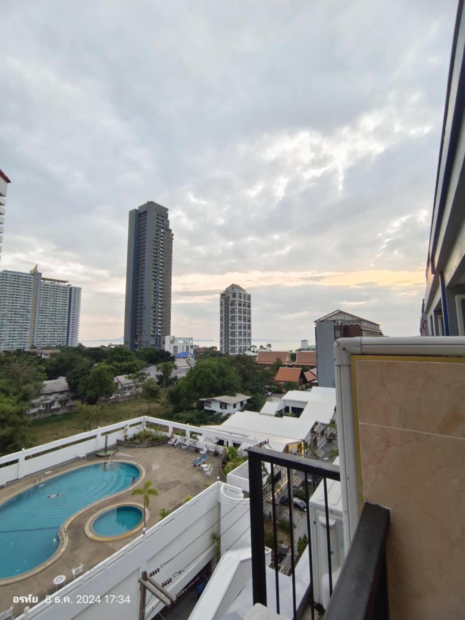 Trio Gems Condo, Pattaya Thailand Pantai Jomtien Luaran gambar